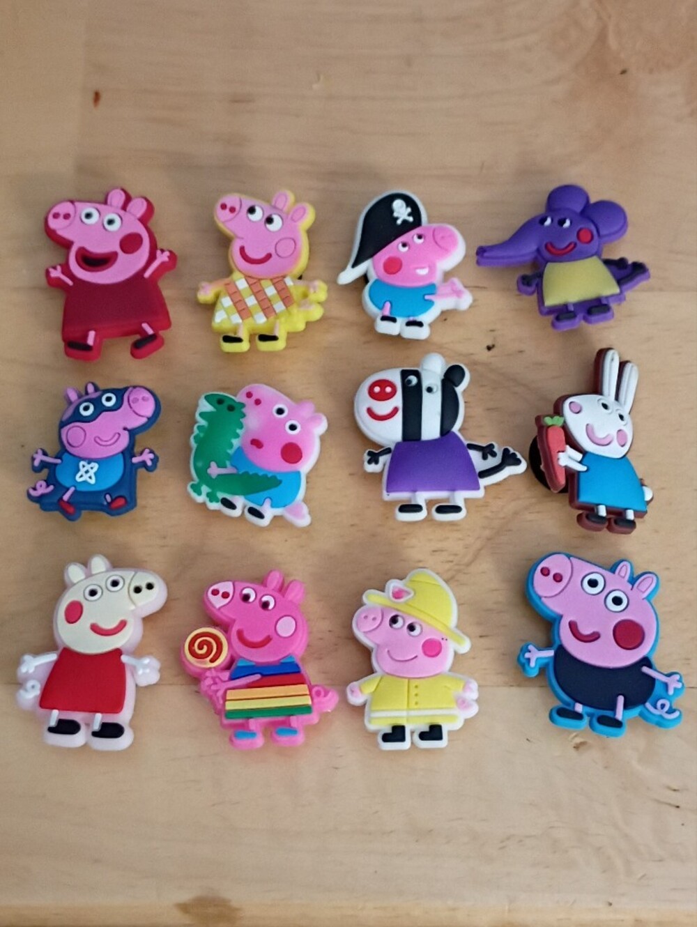 Jibbitz Croc Shoe Charms SET - Peppa Pig - 12 New Shoe Charms